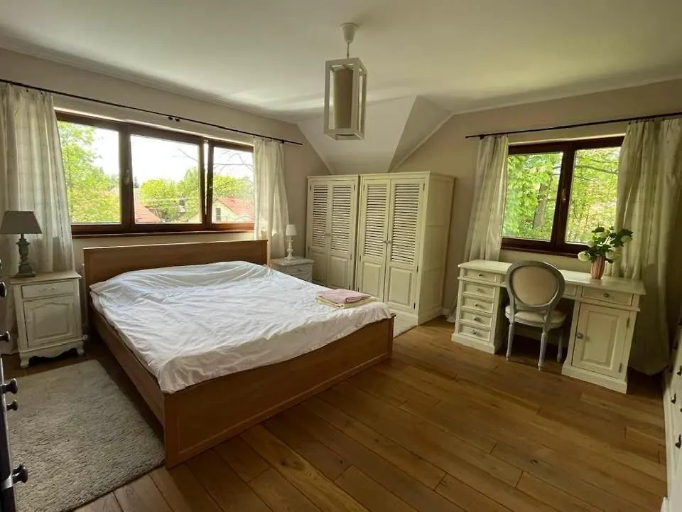 House With A Garden Holiday home Bolechowice