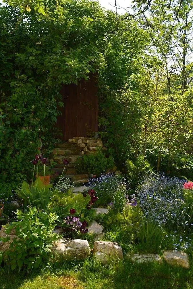 House With A Garden Holiday home Bolechowice