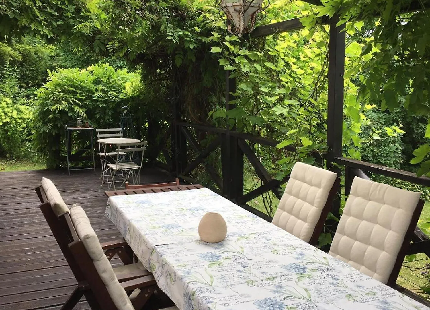 House With A Garden Holiday home Bolechowice Poland
